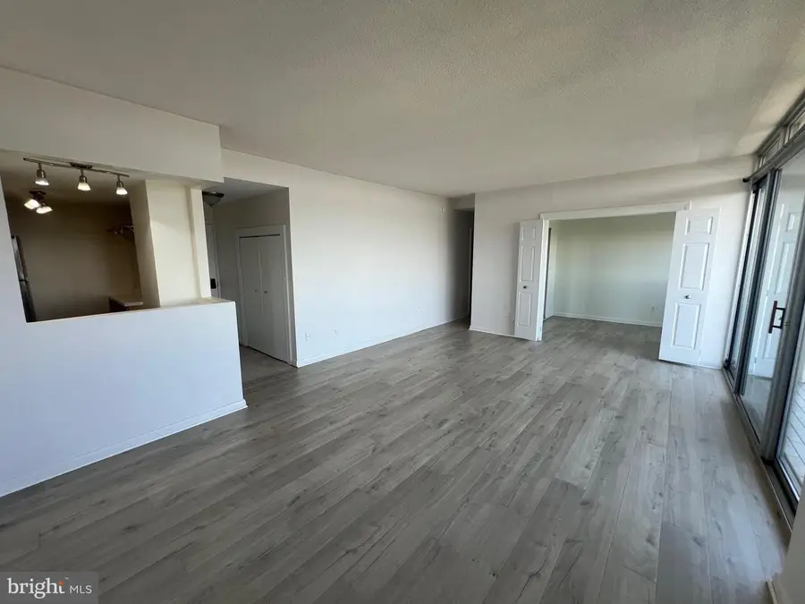 2059 Huntington Ave #1601, Alexandria, VA 22303 - #3