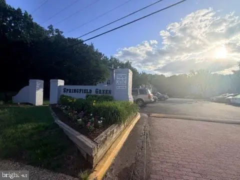 7092 Spring Garden Dr #202, SPRINGFIELD, VA 22150