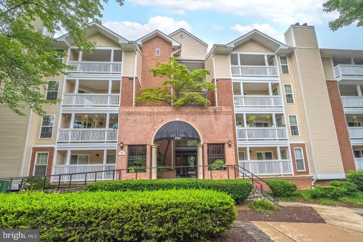 1504 Lincoln Way #323, McLean, VA 22102 - #1
