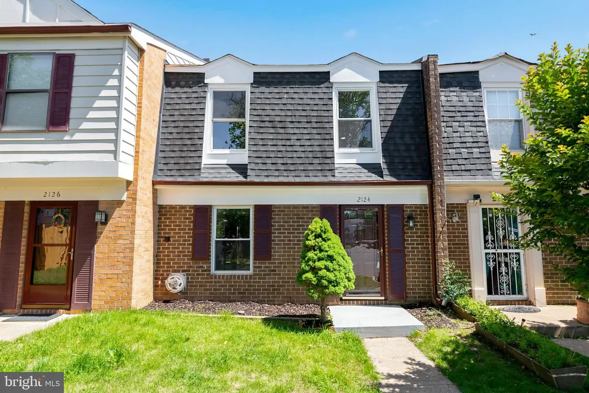 2124 Mager Dr, Herndon, VA 20170 - #1