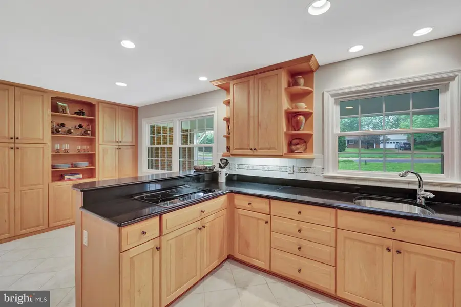 1310 Towlston Rd, Vienna, VA 22182 - #2