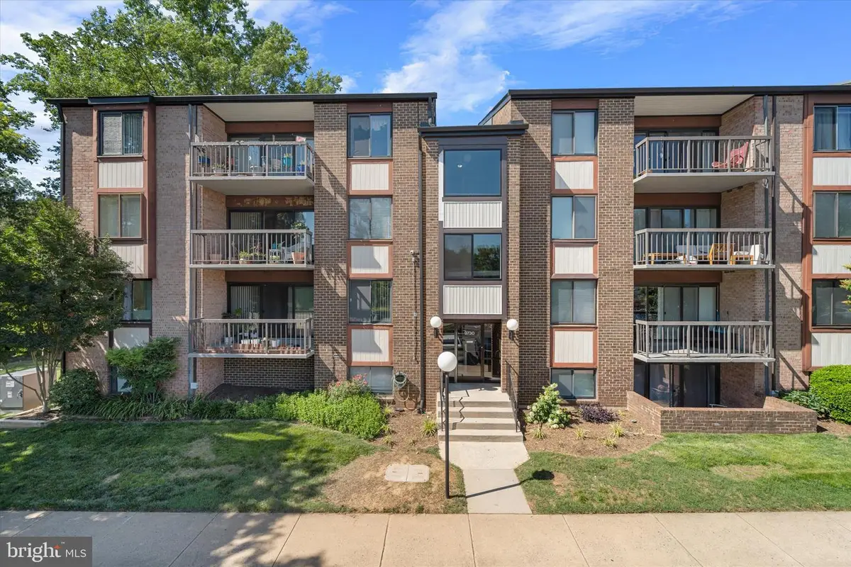 9730 Kingsbridge Dr #3, Fairfax, VA 22031 - #1
