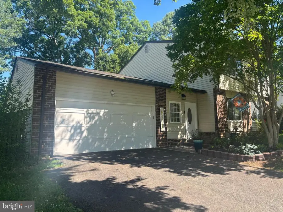 6820 Vantage Dr, Alexandria, VA 22306 - #2
