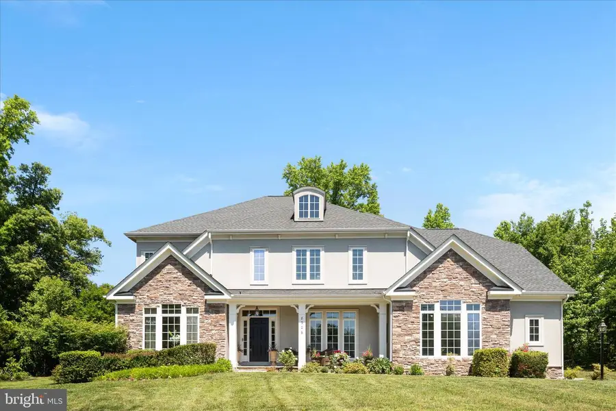 8906 Laurel Overlook Dr, Lorton, VA 22079 - #2