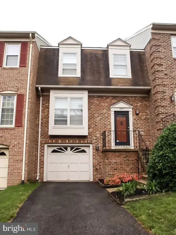 7877 Hampton Village Pass, ANNANDALE, VA 22003