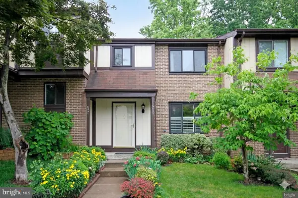 5851 Jacksons Oak Ct, BURKE, VA 22015