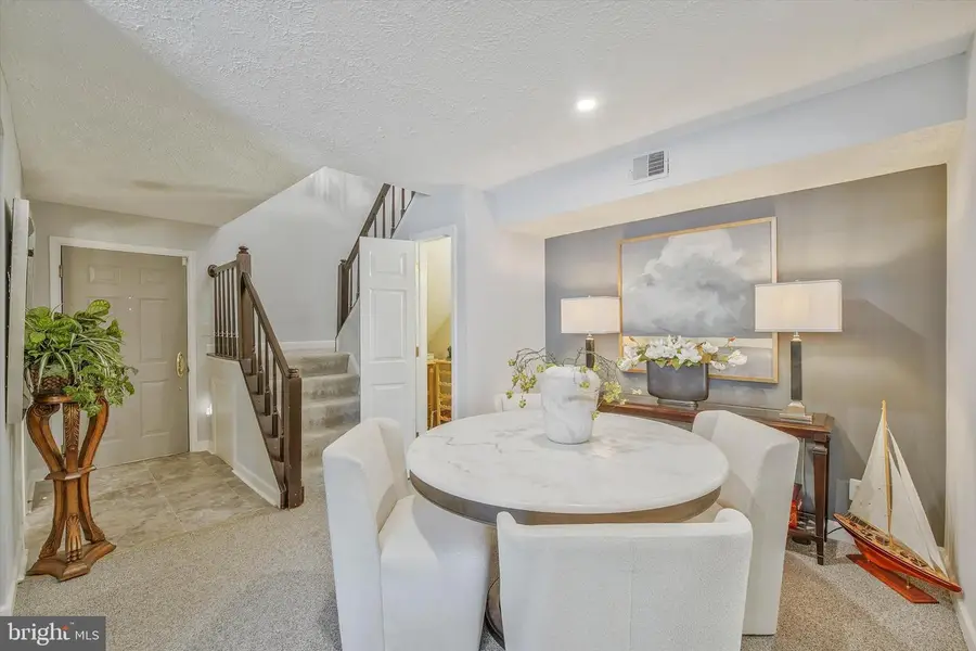 12002 Ridge Knoll Dr #709a, Fairfax, VA 22033 - #2
