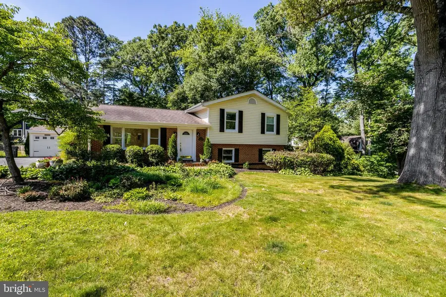 3236 Woodland Ln, Alexandria, VA 22309 - #3
