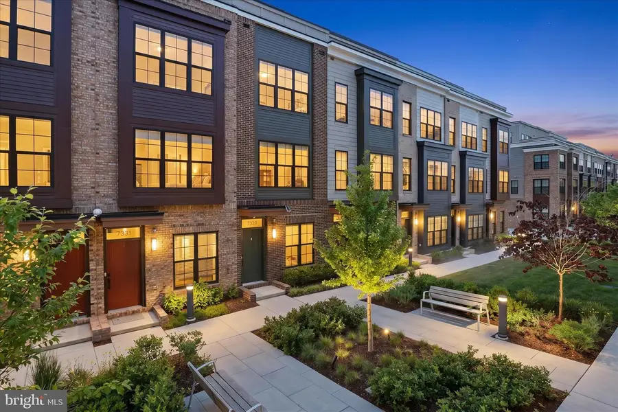 7331 Blade Dr, Falls Church, VA 22042 - #3