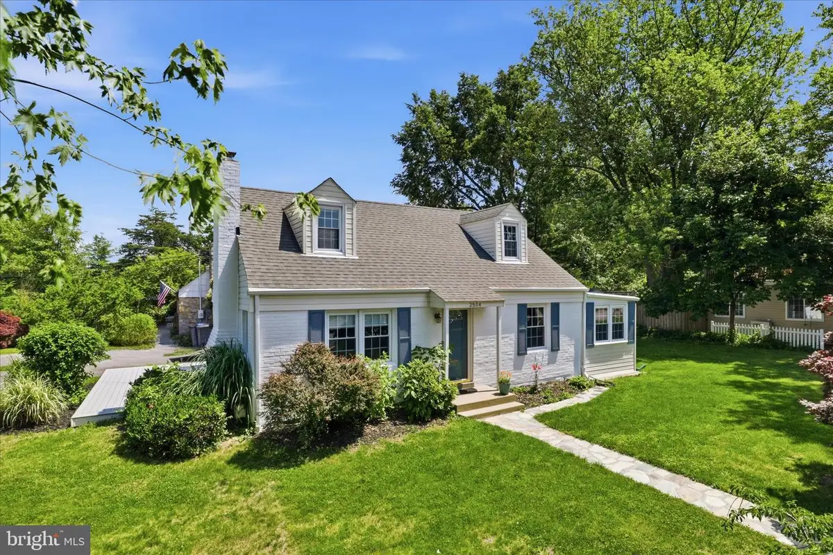 2504 Stone Hedge Dr, Alexandria, VA 22306 - #1