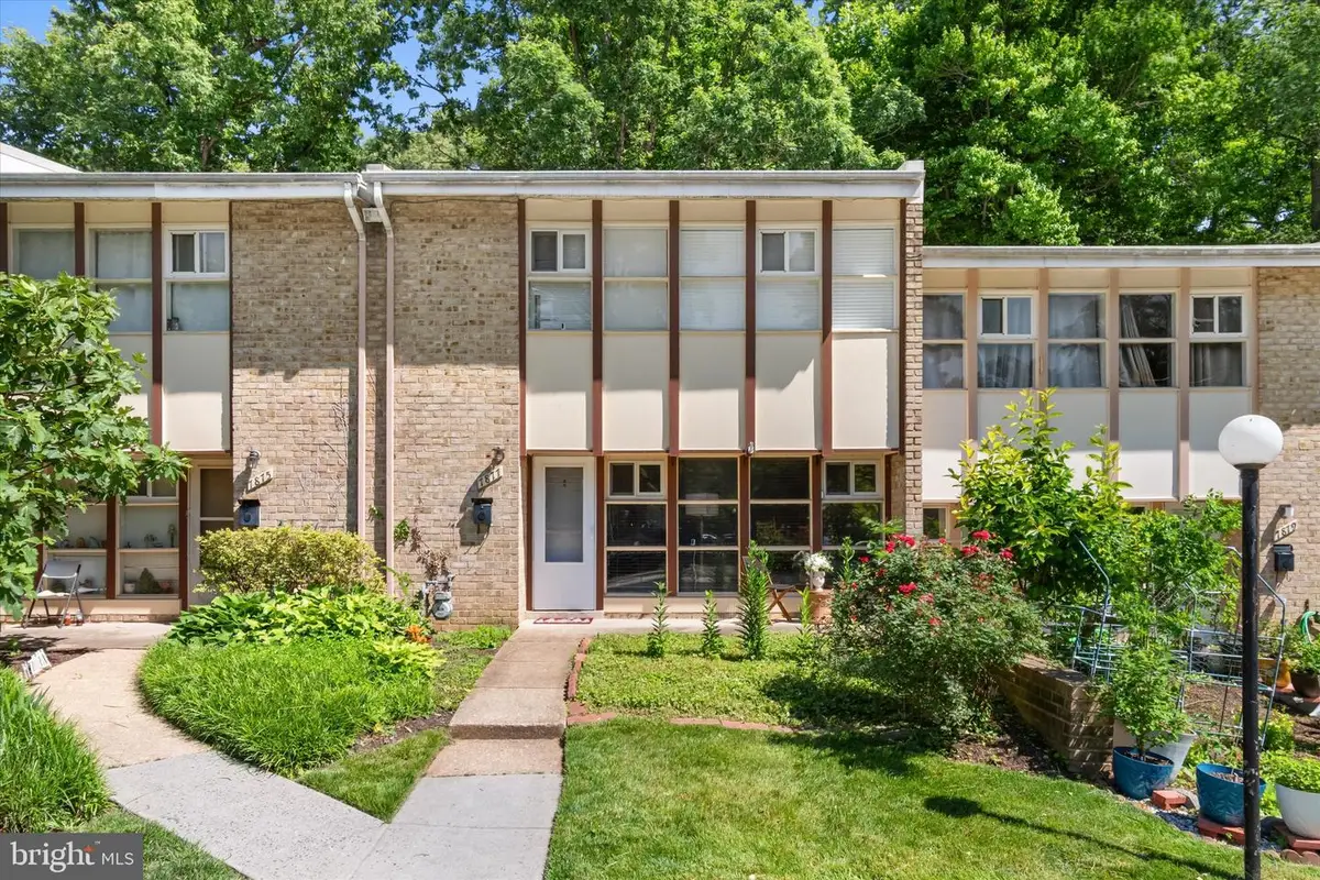 7877 Patriot Dr, Annandale, VA 22003 - #1