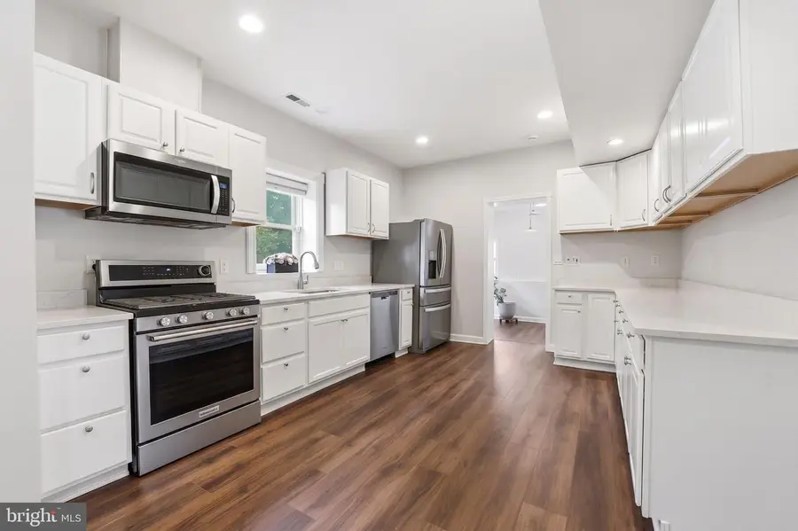 3614 Keota St, Alexandria, VA 22303 - #2