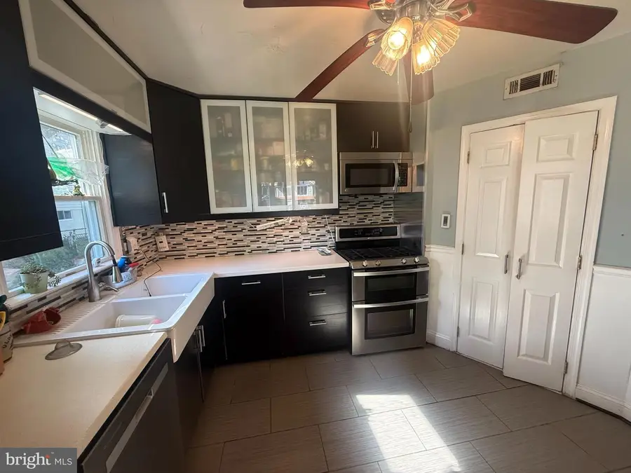 6608 Orland St, Falls Church, VA 22043 - #3