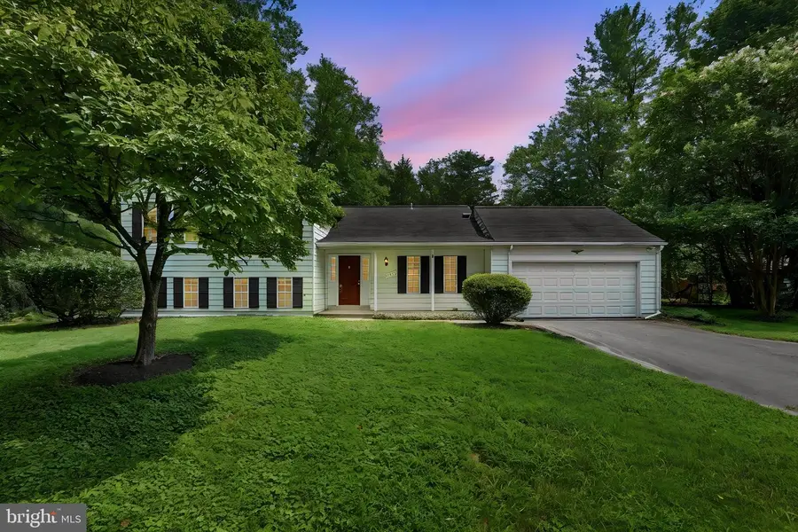 3103 Honda Rd, Oakton, VA 22124 - #2