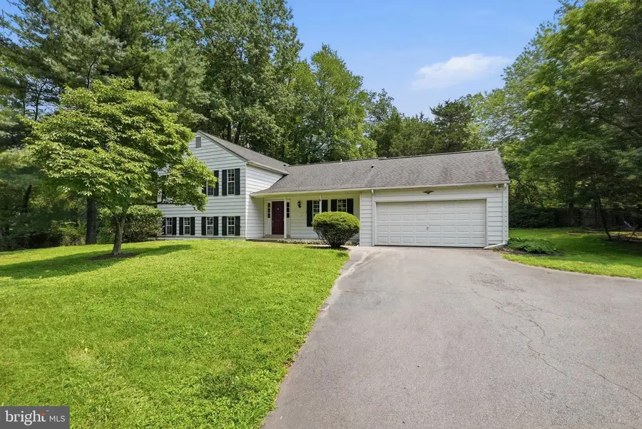3103 Honda Rd, Oakton, VA 22124 - #3