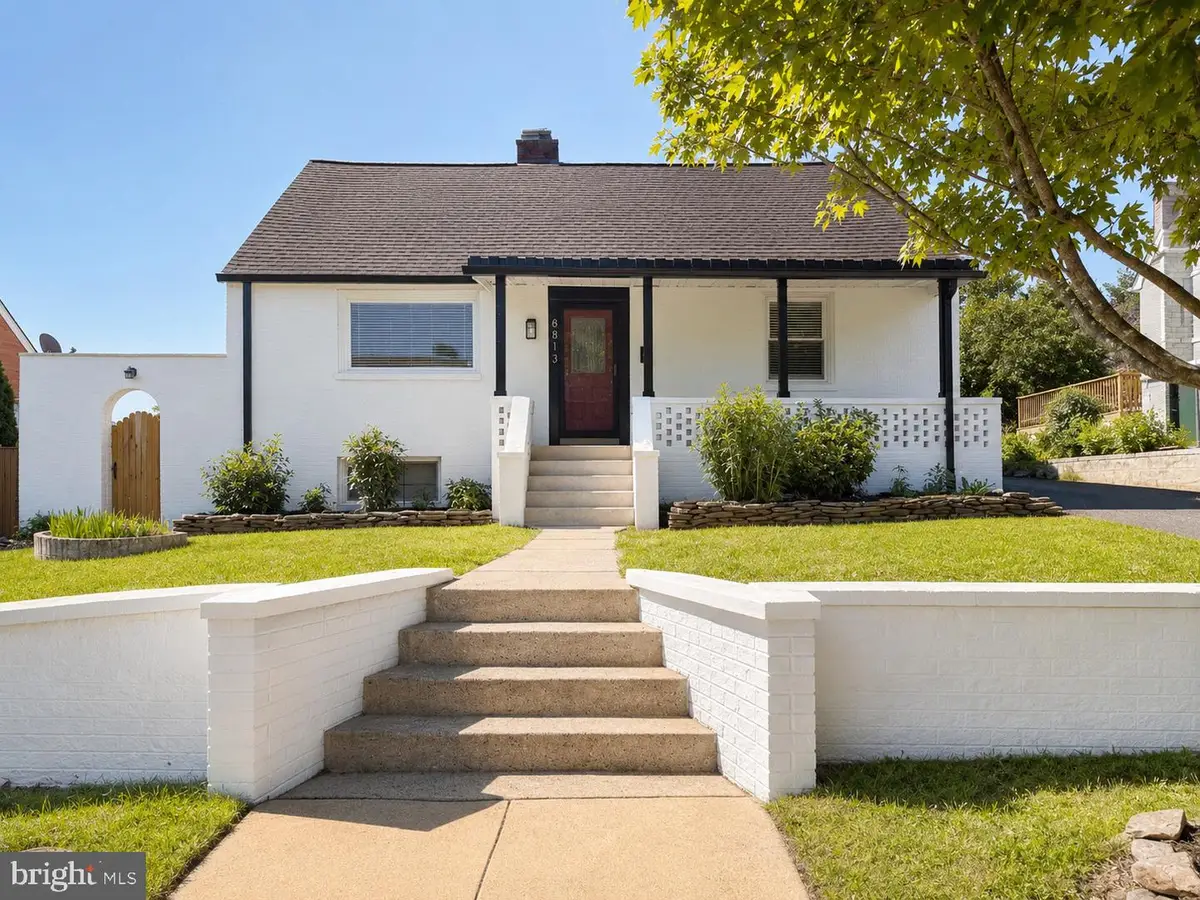 6813 Chestnut Ave, Falls Church, VA 22042 - #1