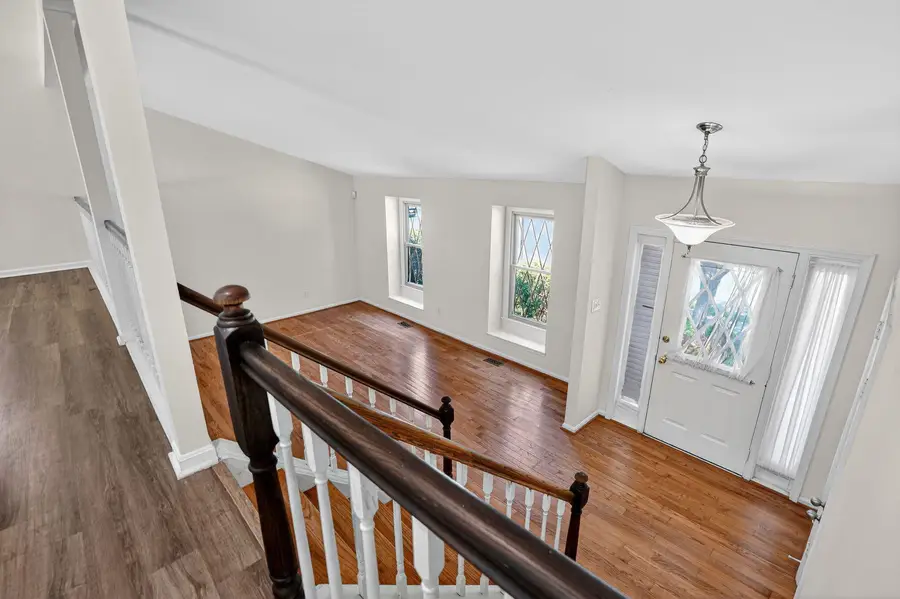 6030 Burnside Landing Dr, Burke, VA 22015 - #3
