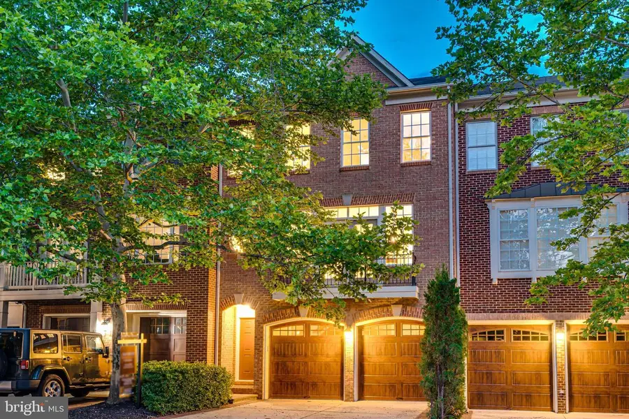104 Herndon Mills Circle, Herndon, VA 20170 - #2