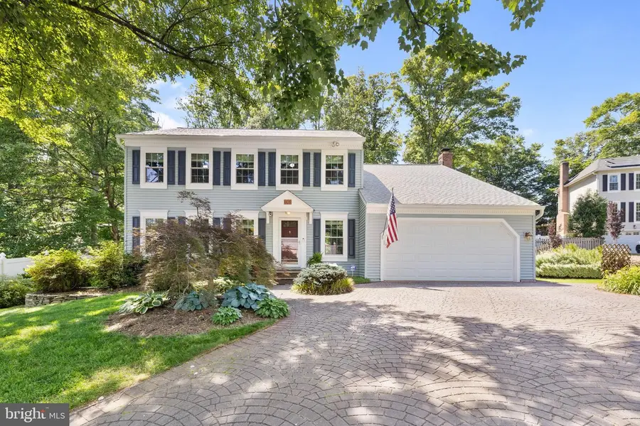 7702 Hilltopper Ct, Springfield, VA 22153 - #2
