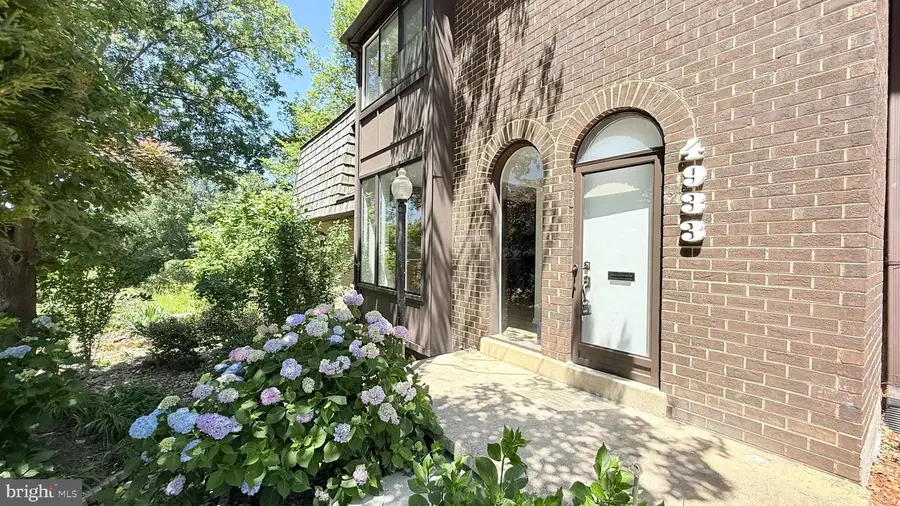 4933 Oriskany Dr, Annandale, VA 22003 - #2