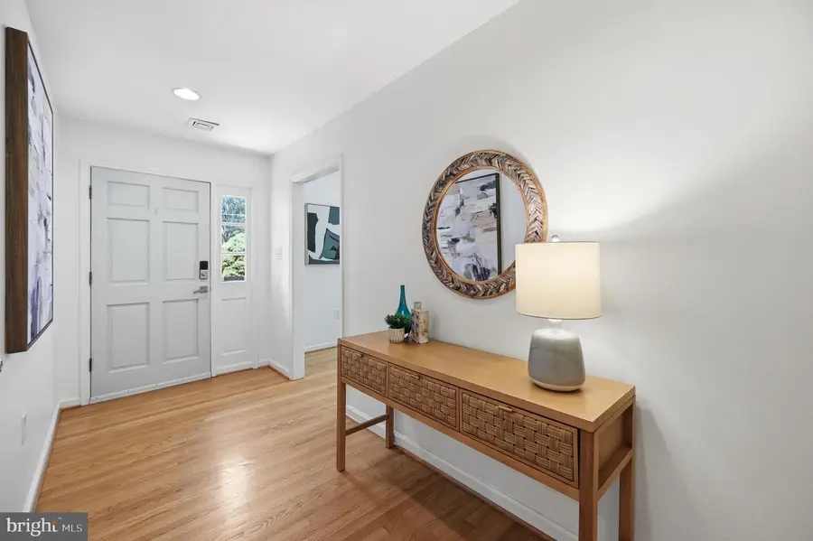 8523 Springman St, Alexandria, VA 22309 - #2
