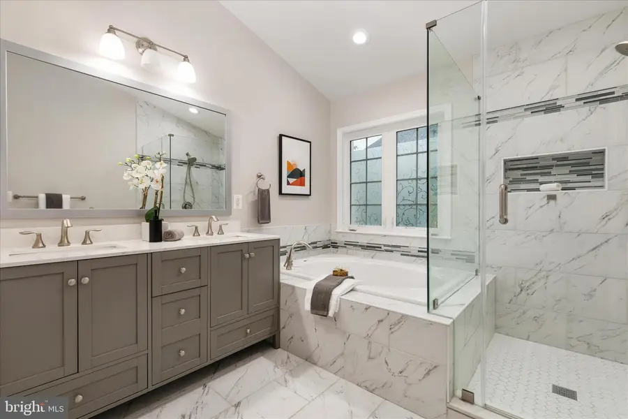 5669 Faircloth Ct, Centreville, VA 20120 - #3