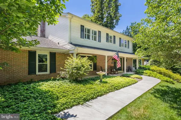 12007 Turf Ln, RESTON, VA 20191