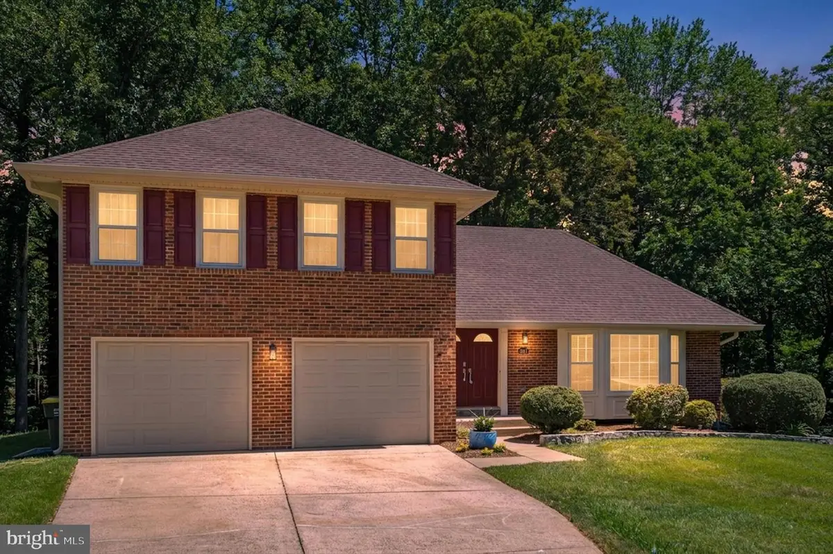 4611 Tapestry Dr, Fairfax, VA 22032 - #1