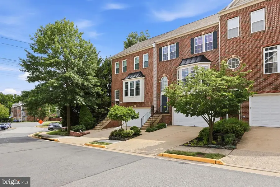 6486 Sutcliffe Dr, Alexandria, VA 22315 - #3