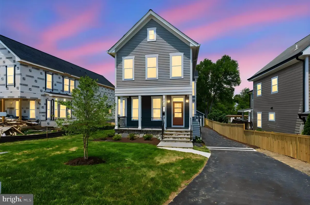 3220 Clayborne Ave, Alexandria, VA 22306 - #1