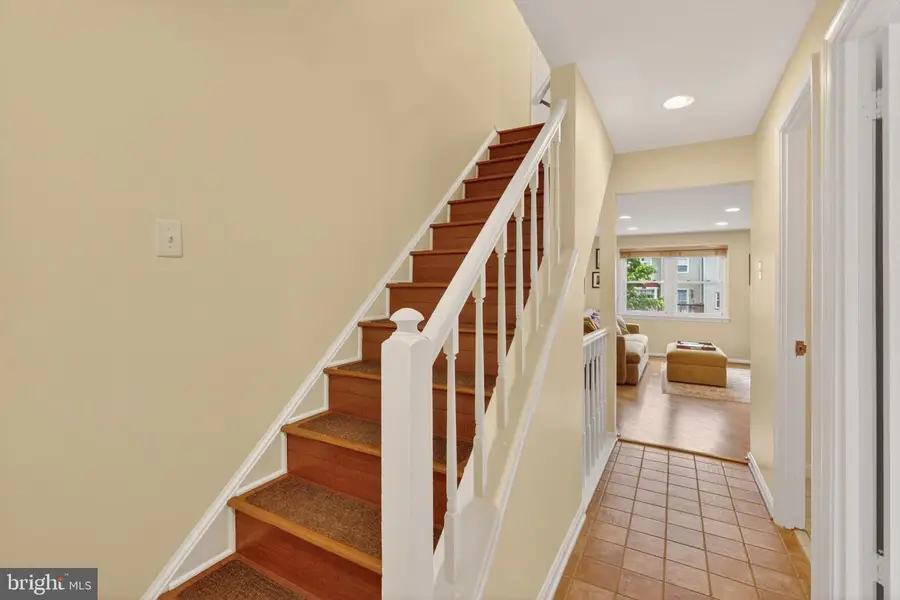 6415 Birchleigh Cir, Alexandria, VA 22315 - #3