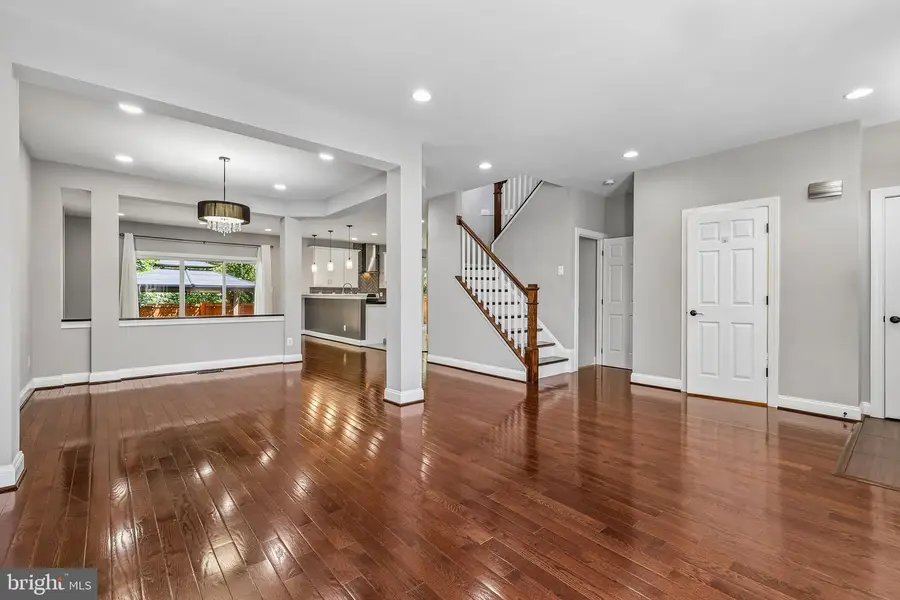 6009 Mcalester Way, Centreville, VA 20121 - #3