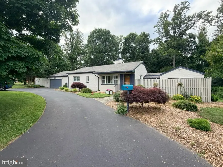 6616 Braddock, Annandale, VA 22003 - #3