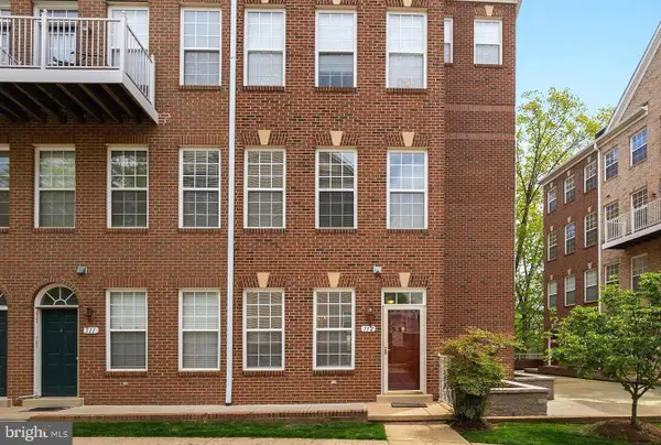 2663 Manhattan Pl #112, VIENNA, VA 22180