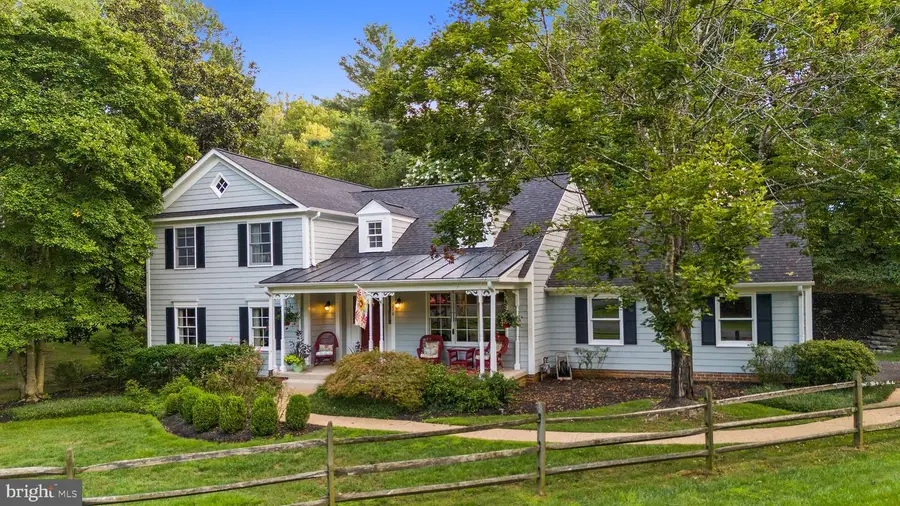 210 Falcon Ridge Rd, Great Falls, VA 22066 - #3