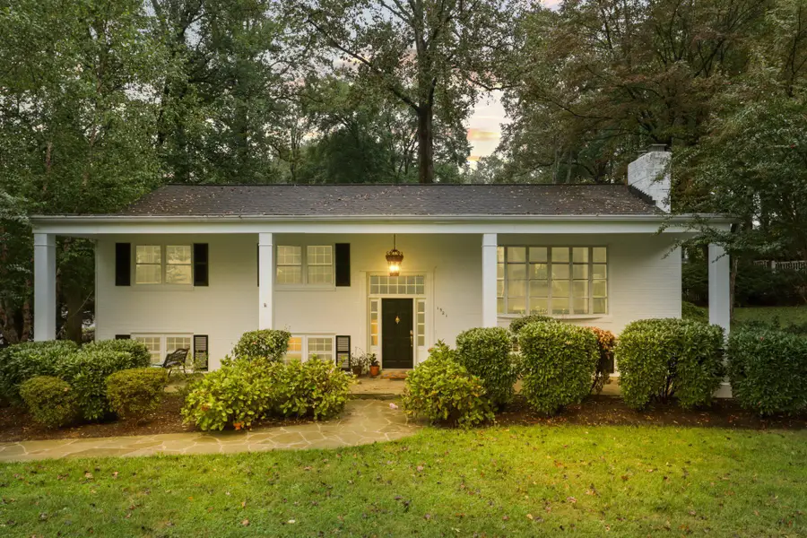 1521 Forest Villa Ln, McLean, VA 22101 - #2
