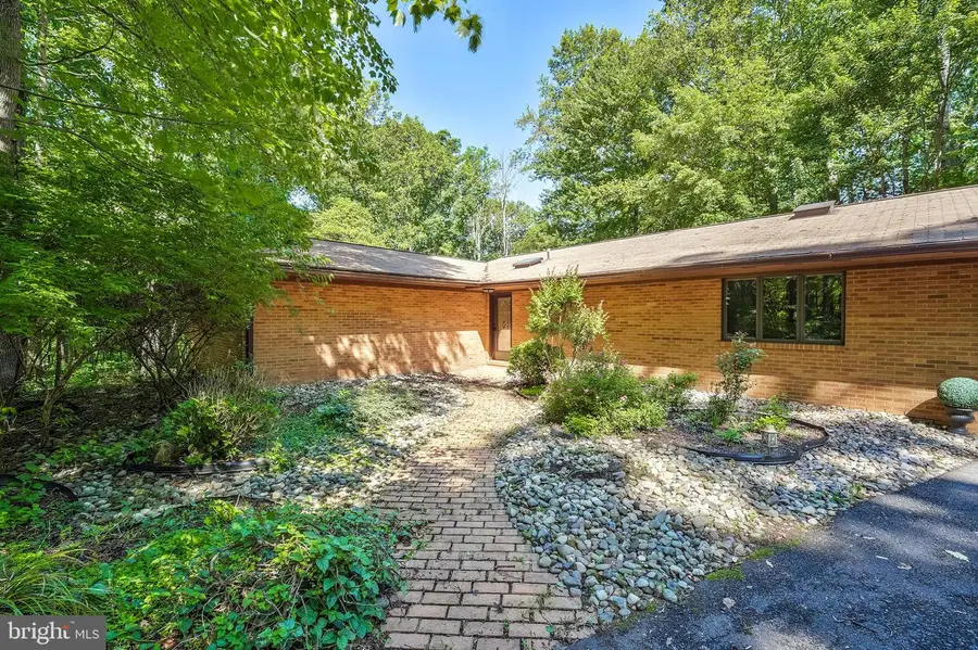 2026 Hunter Mill Rd, Vienna, VA 22181 - #3