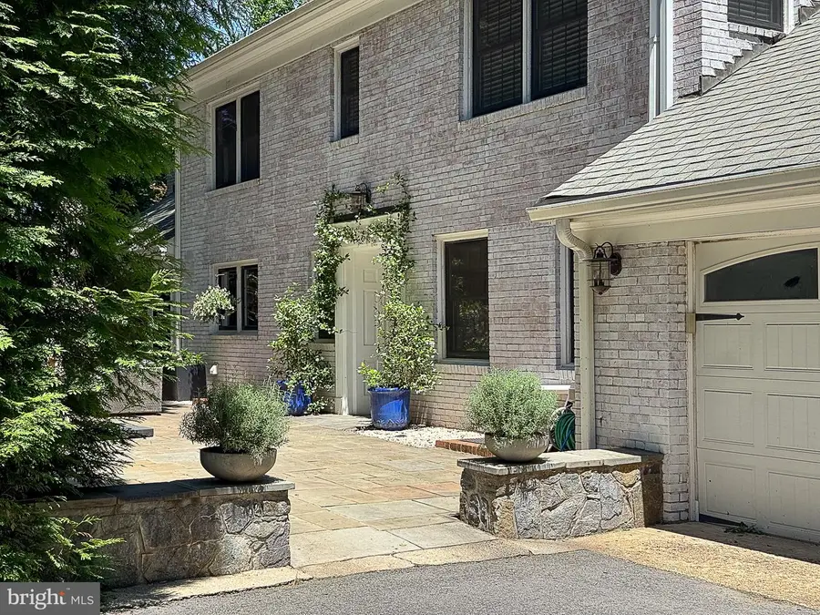 710 Live Oak Dr, McLean, VA 22101 - #2