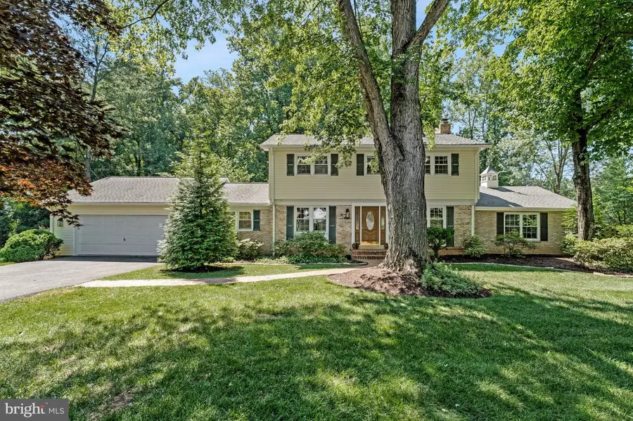 12005 Wayland St, Oakton, VA 22124 - #2