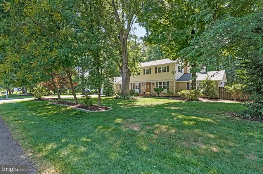 12005 Wayland St, Oakton, VA 22124 - #3