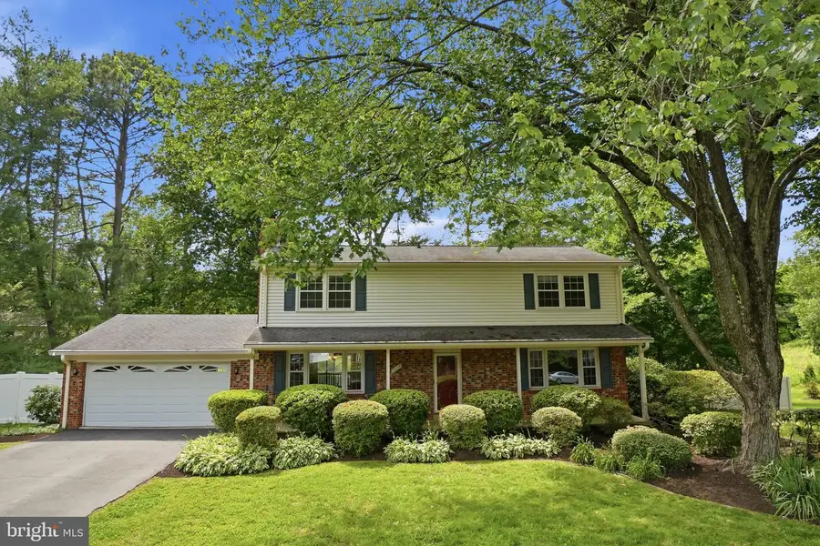 7216 Reservation Dr, Springfield, VA 22153 - #2