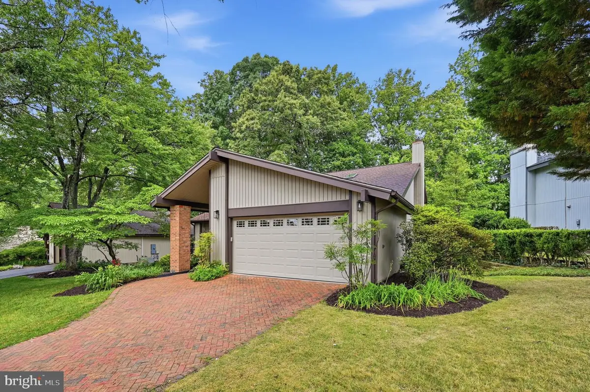 7612 Chancellor Way, Springfield, VA 22153 - #1