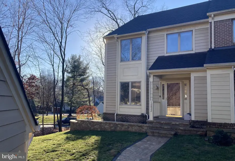 12632 Victoria Station Ct, Fairfax, VA 22033 - #2