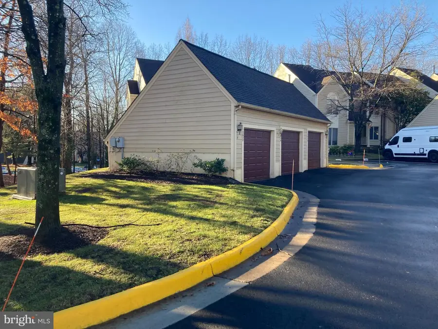 12632 Victoria Station Ct, Fairfax, VA 22033 - #3