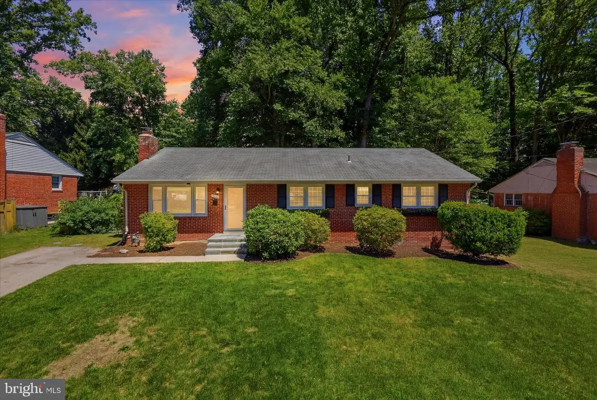 5609 Sedgwick Ln, Springfield, VA 22151 - #1