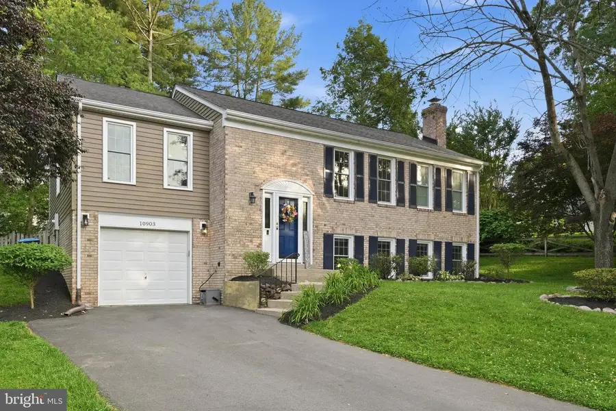 10903 Middlegate Dr, Fairfax, VA 22032 - #3