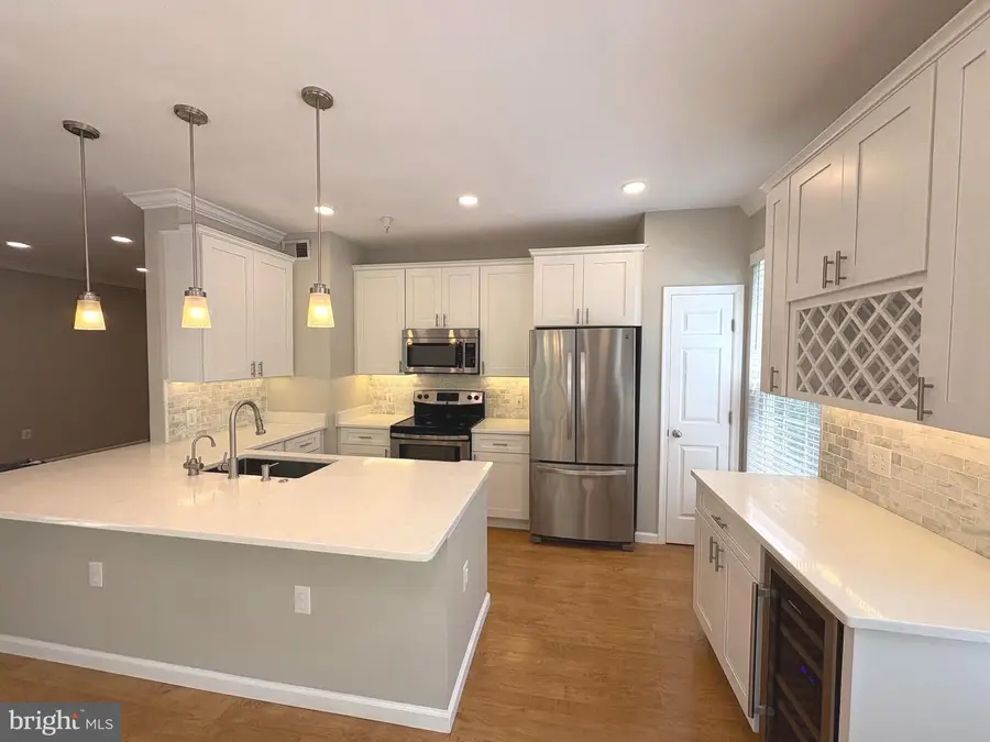 3021 Nicosh Cir #1301, Falls Church, VA 22042 - #2