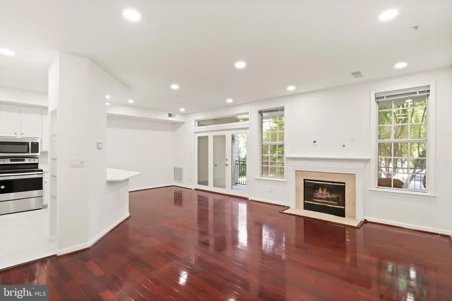 1324 Garden Wall Cir #b, Reston, VA 20194 - #3