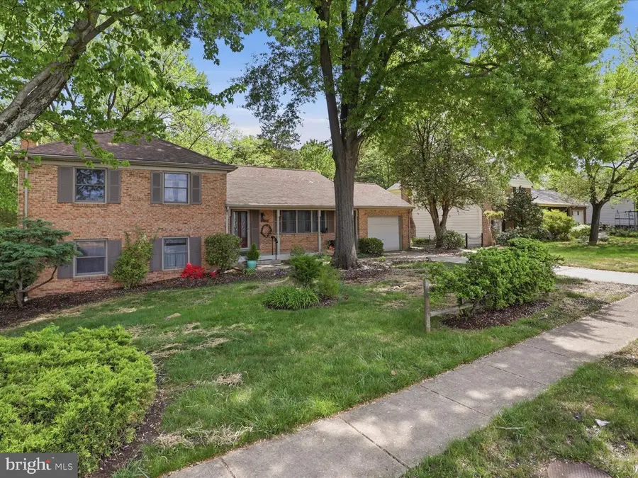 6109 Tammy Dr, Alexandria, VA 22310 - #3