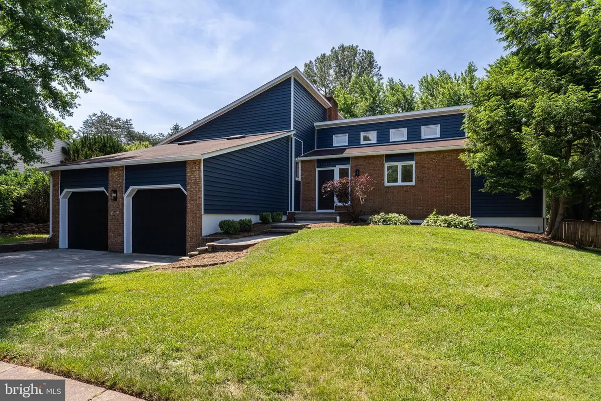 14737 Jarnigan St, Centreville, VA 20120 - #1